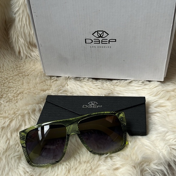 DEEP LA DPLS Sunglasses Sunnies w/ Origami Case + Free Tote! - Picture 9 of 16